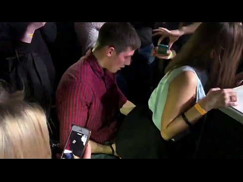 ❤️ Seks nyata di klub malam Rusia. Gadis Rusia berusia 18 tahun di anus dan vagina bercinta di klub malam ❤❌ Video porno di id.tubsexer-porn.ru ️❤